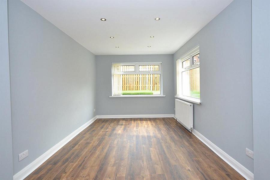8 Willisfield Park