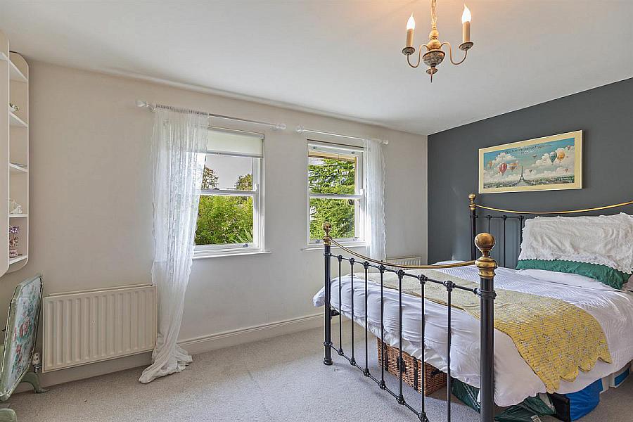 30 Marlborough Park South 30 Marlborough Park South