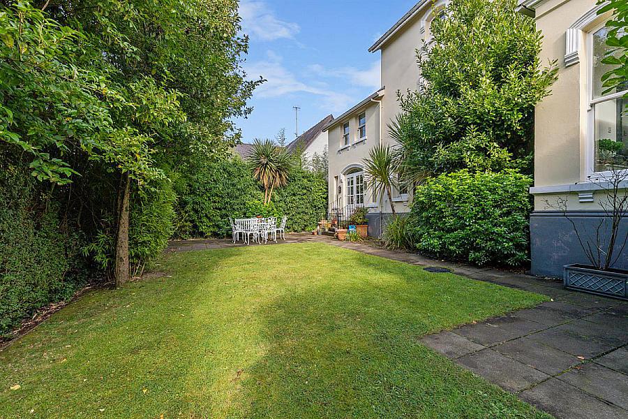 30 Marlborough Park South 30 Marlborough Park South