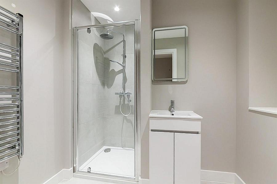 Apt 8, 10 Kings Hall Lane