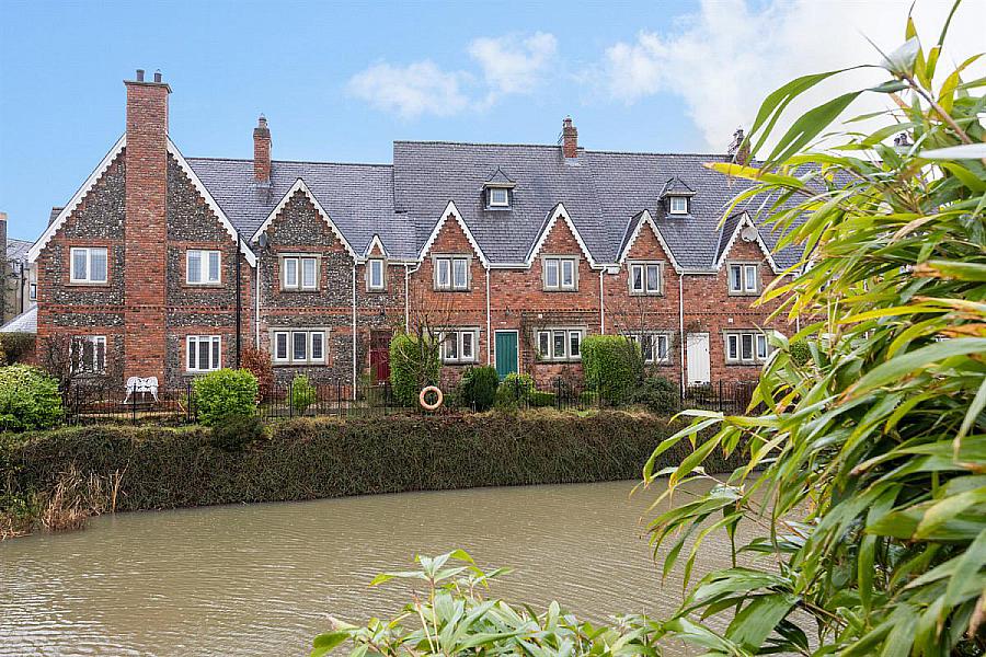 5 Governors Gate Park, Ballynahinch Road, Hillsborough, BT26 6FN