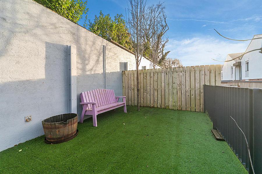 Apt 8, 4 Kings Hall Lane