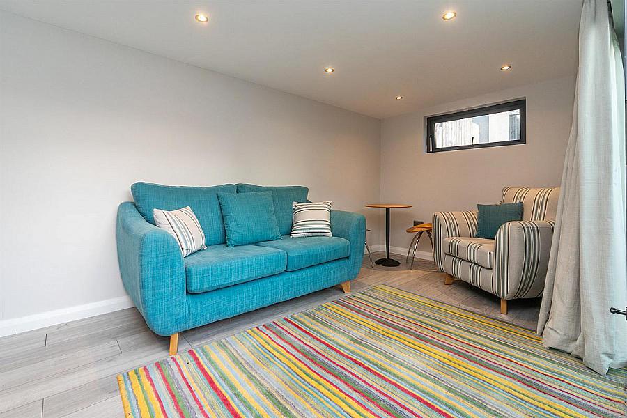 Apt 8, 4 Kings Hall Lane