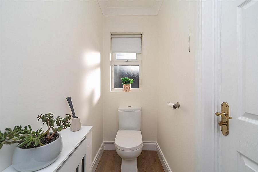 84 Mount Eagles Glen