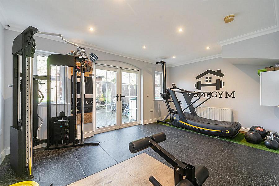 84 Mount Eagles Glen