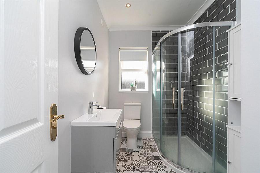 84 Mount Eagles Glen