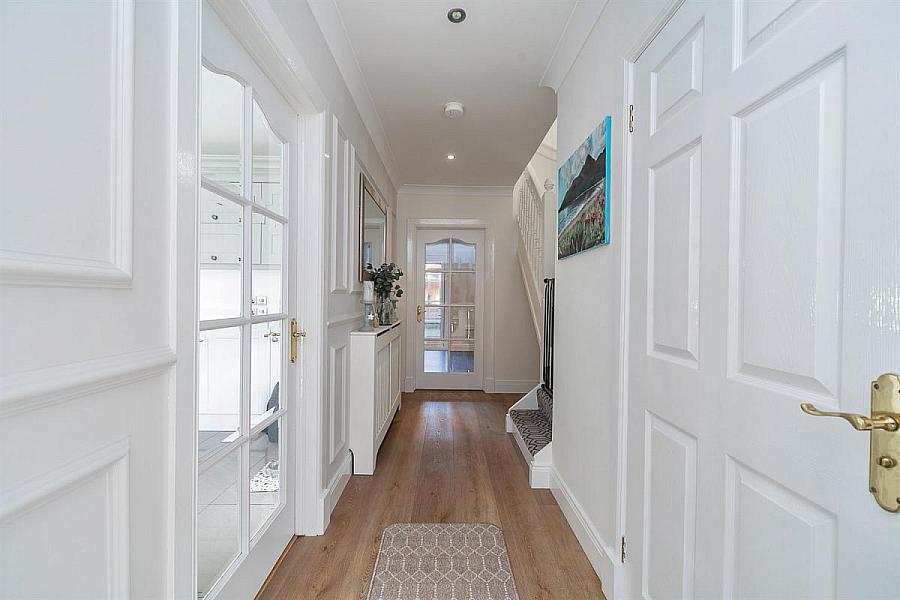 84 Mount Eagles Glen