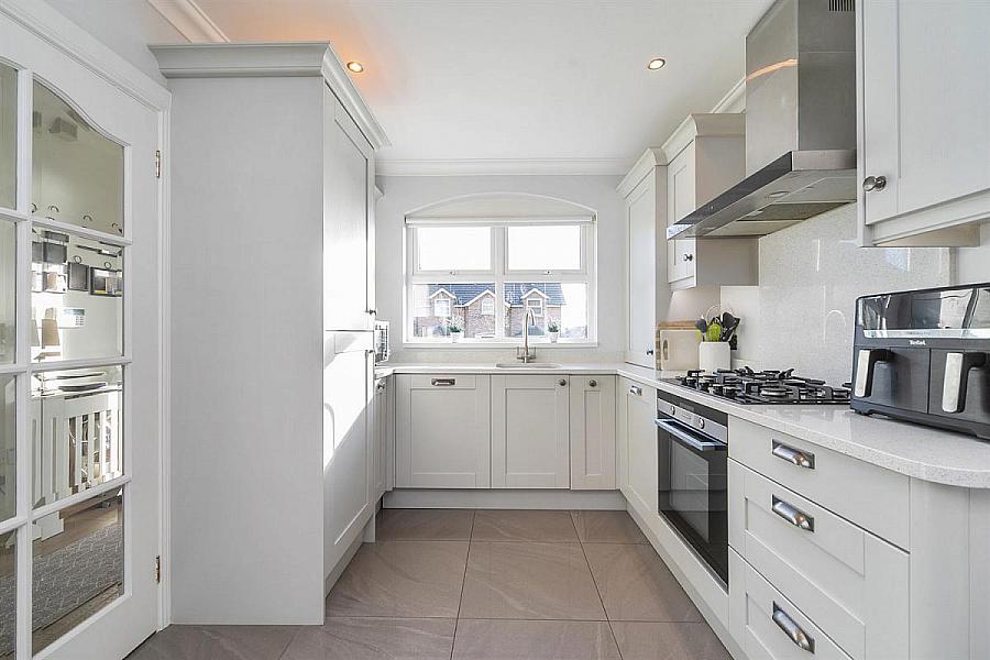 84 Mount Eagles Glen