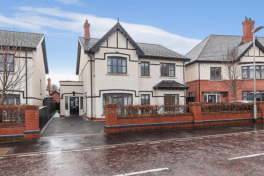 12 Harberton Square, Harberton Park, Belfast, BT9 6WN