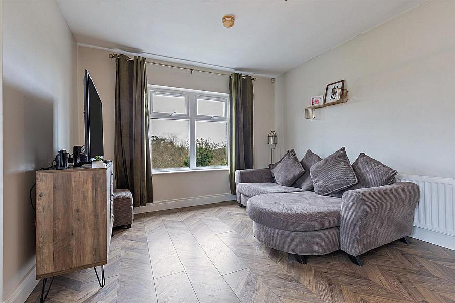 Apt 7, 18 Mill Valley Drive