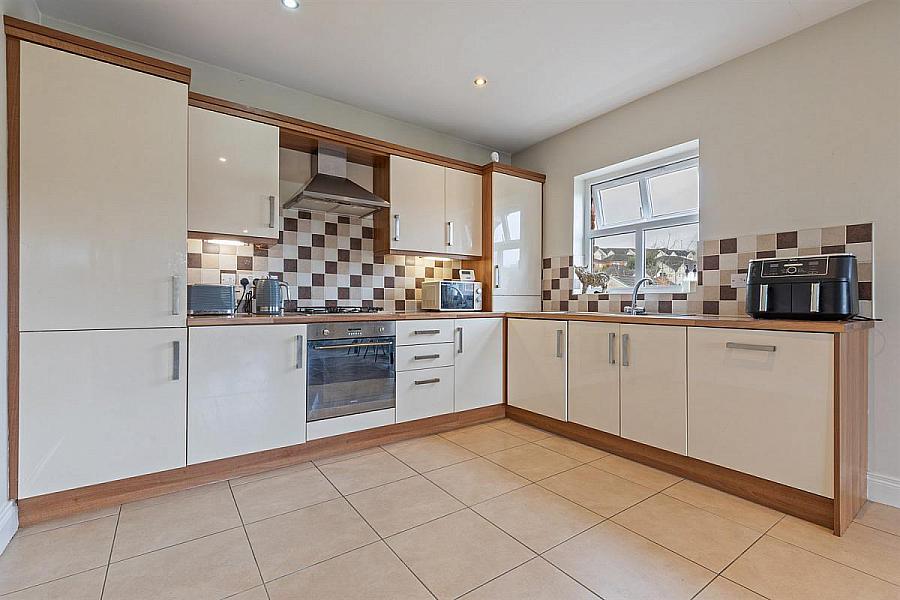 Apt 7, 18 Mill Valley Drive