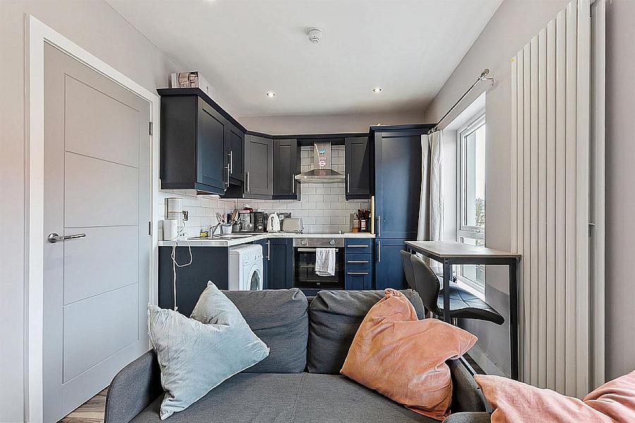 Apartment 3, 153 Albertbridge Road