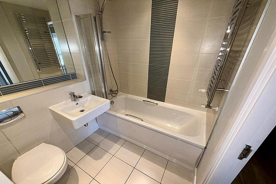 Apartment 3, 1C, Mayfield Square