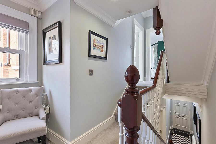 94 Marlborough Park Central