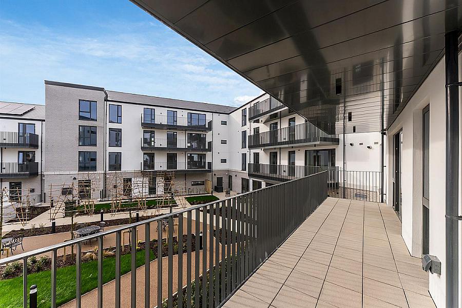 Apt 8, 10 Kings Hall Mews