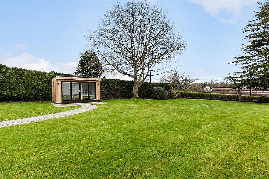 73 Ballybentragh Road