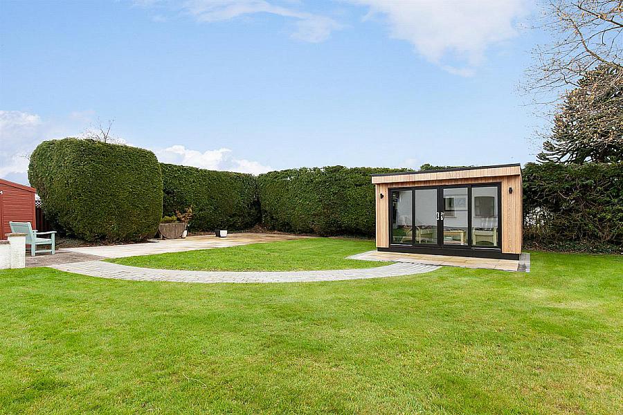 73 Ballybentragh Road