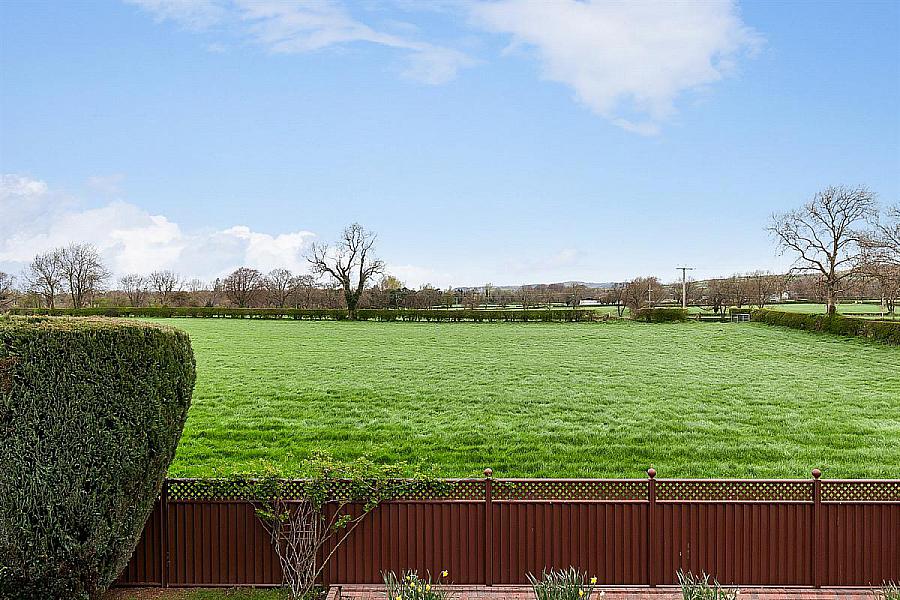 73 Ballybentragh Road