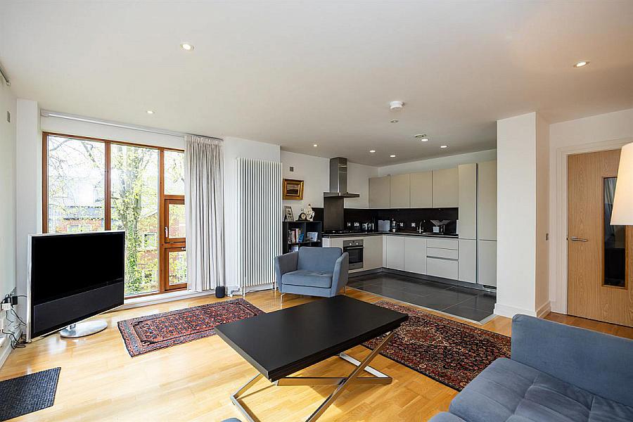 Apartment 23 Stratfield House