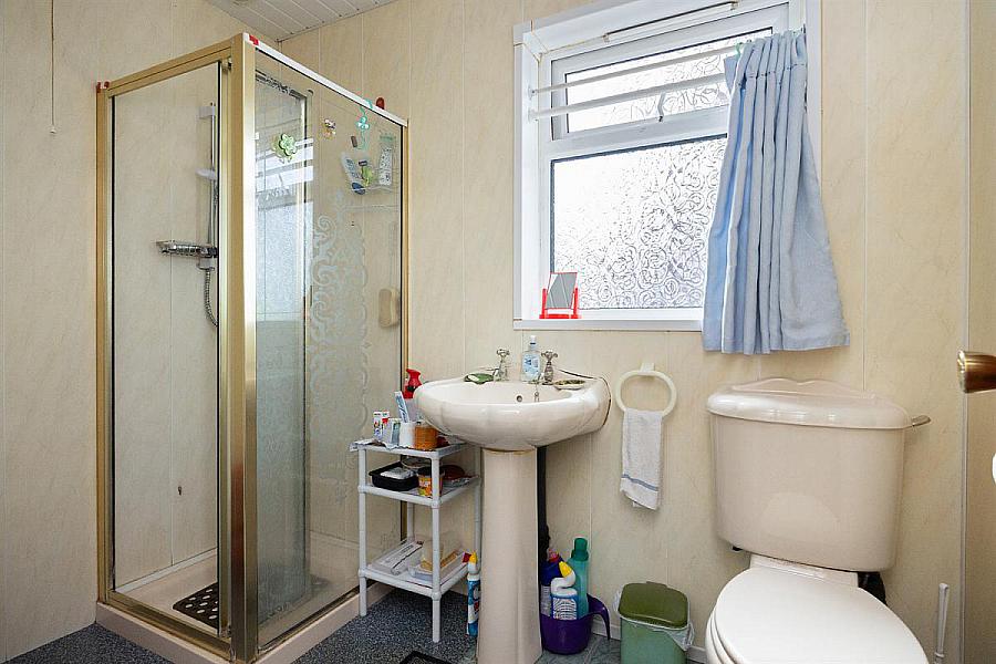 5 Sharman Gardens
