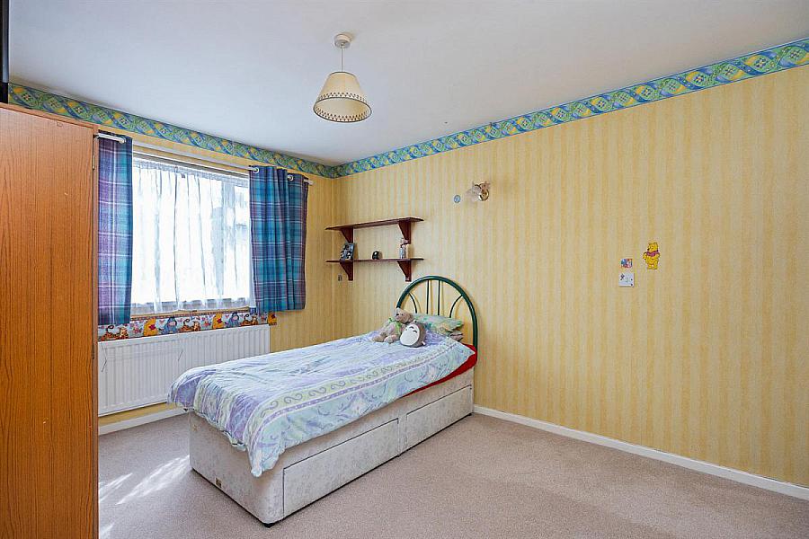 5 Sharman Gardens