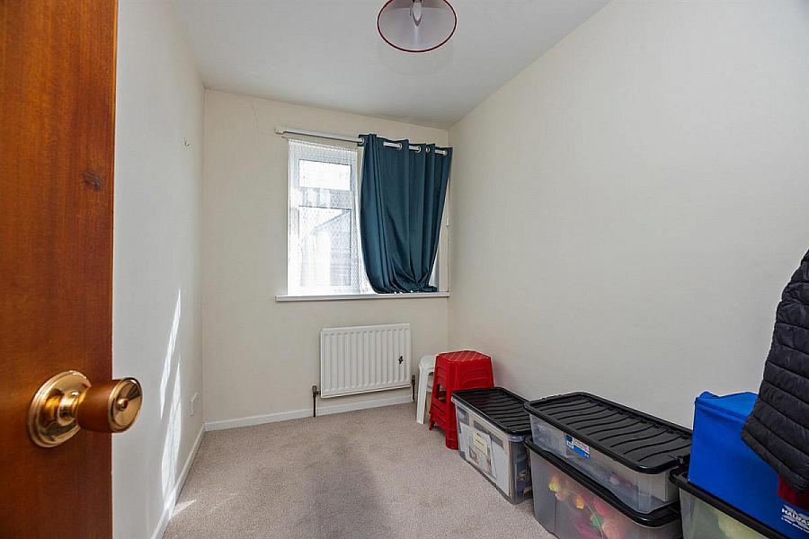5 Sharman Gardens