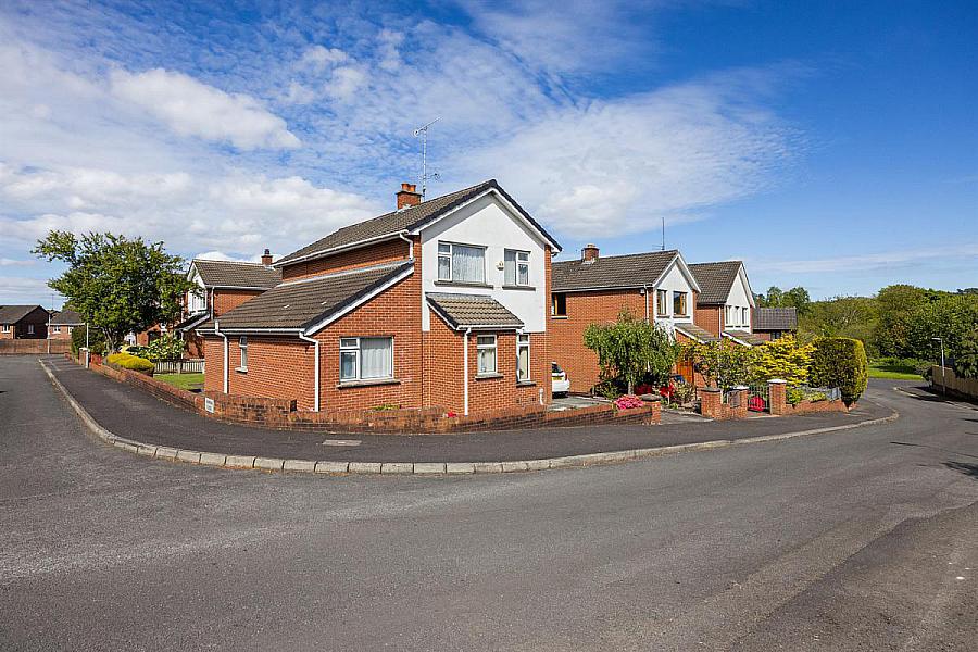 5 Sharman Gardens