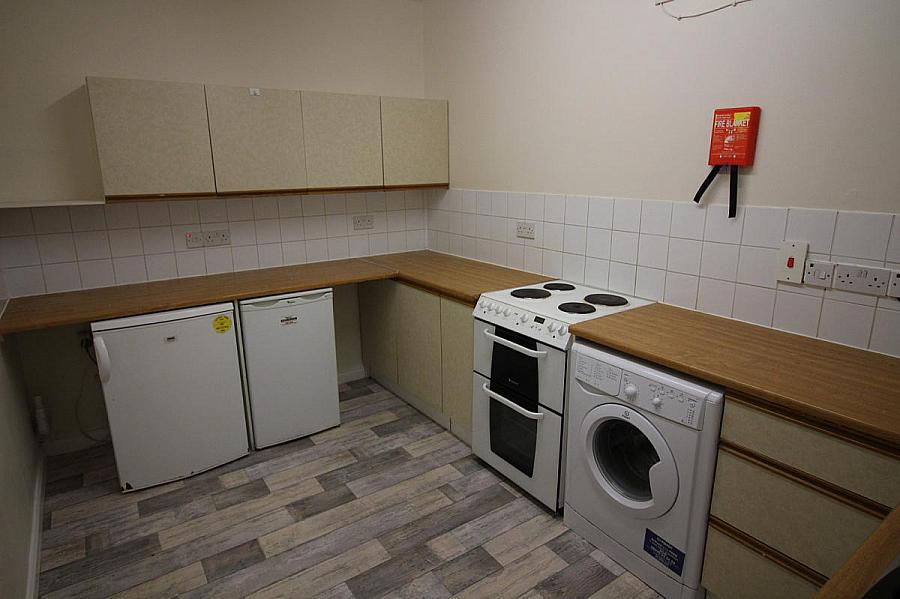 31a Chlorine Gardens