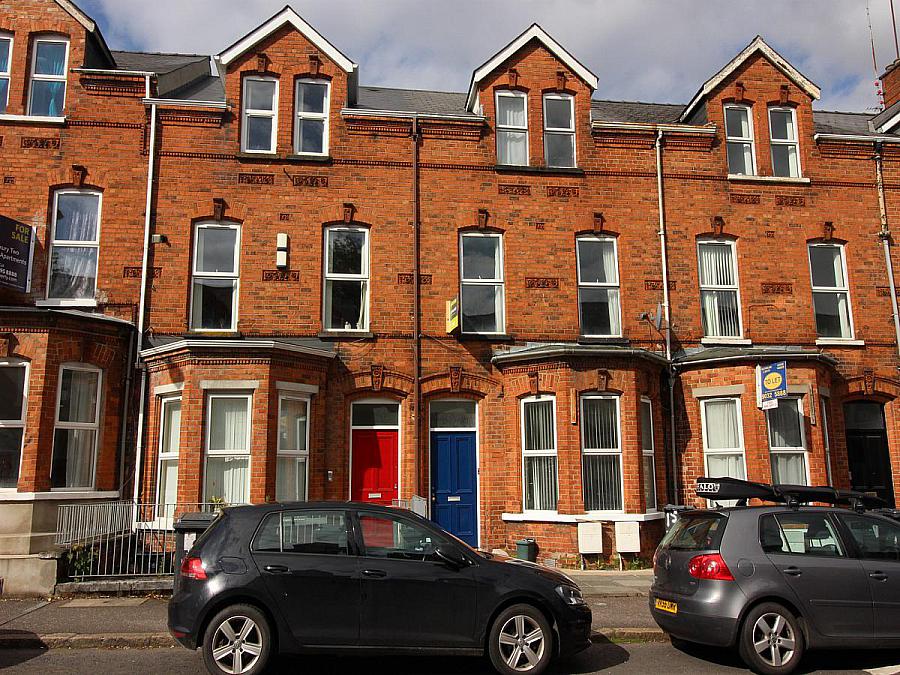 Apt 1, 13 Malone Avenue