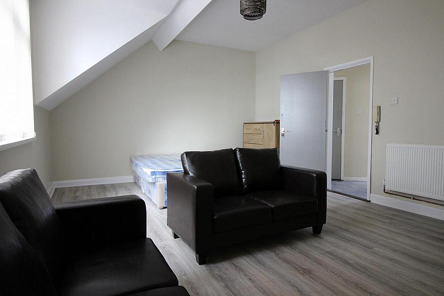 6, 26 Stranmillis Road