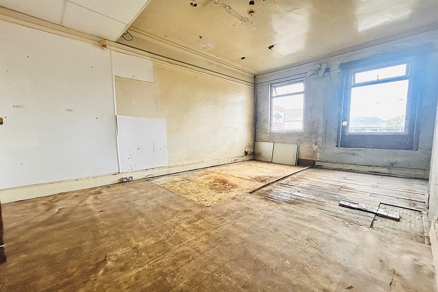 Three Storey Commercial Premises 184 Shankill Road Three Storey Commercial Premises 184 Shankill Road