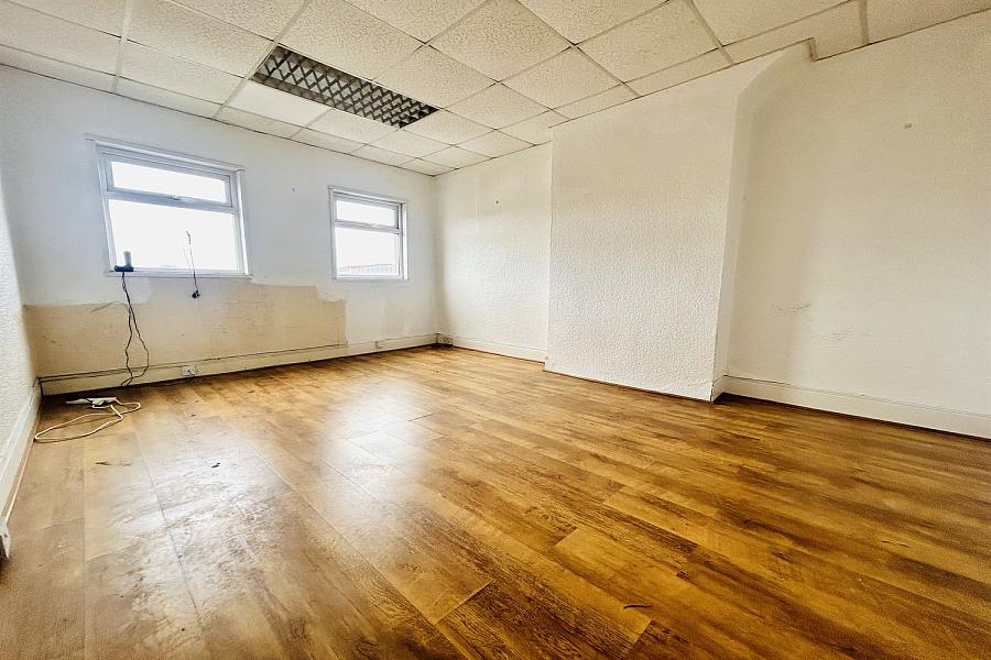 Three Storey Commercial Premises 184 Shankill Road Three Storey Commercial Premises 184 Shankill Road
