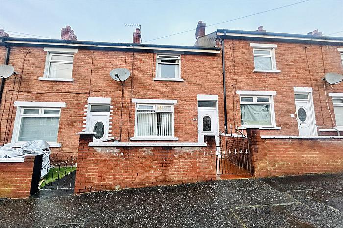 58 Glenbank Place, crumlin road, belfast, BT14 8AN