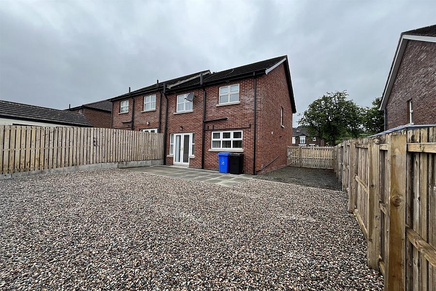 30 Thornberry Avenue
