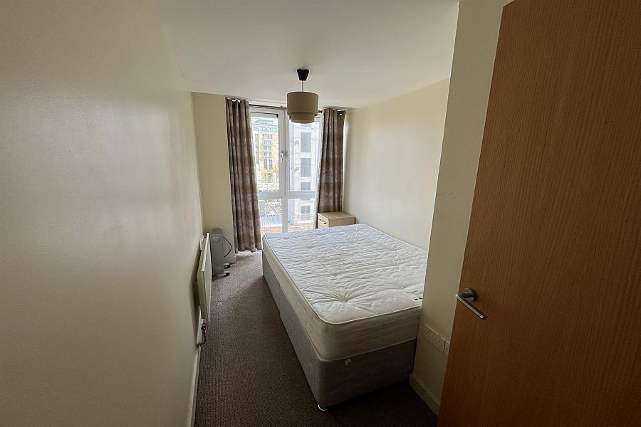 Apt 3 Shaftesbury Court