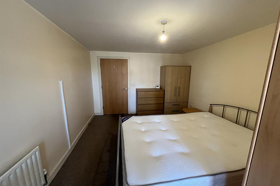Apt 3 Shaftesbury Court