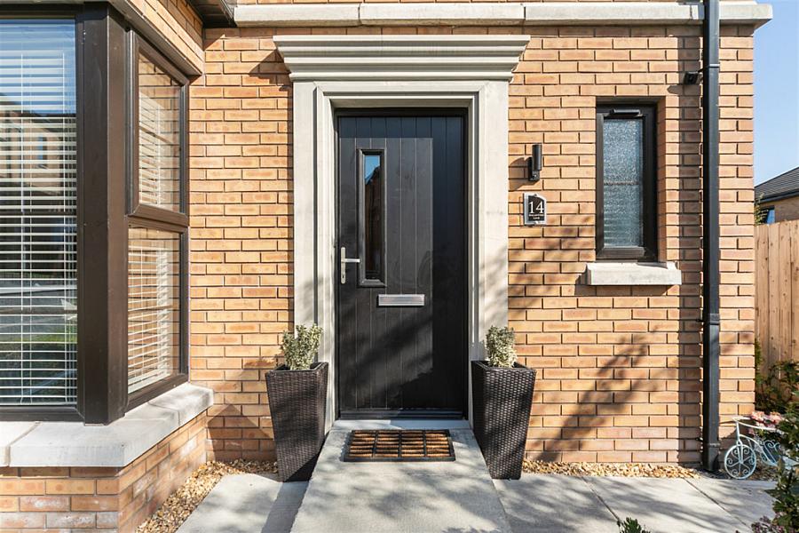 14 Ballantine Lane