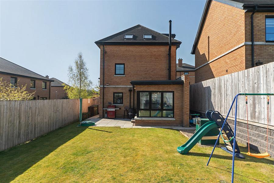 14 Ballantine Lane