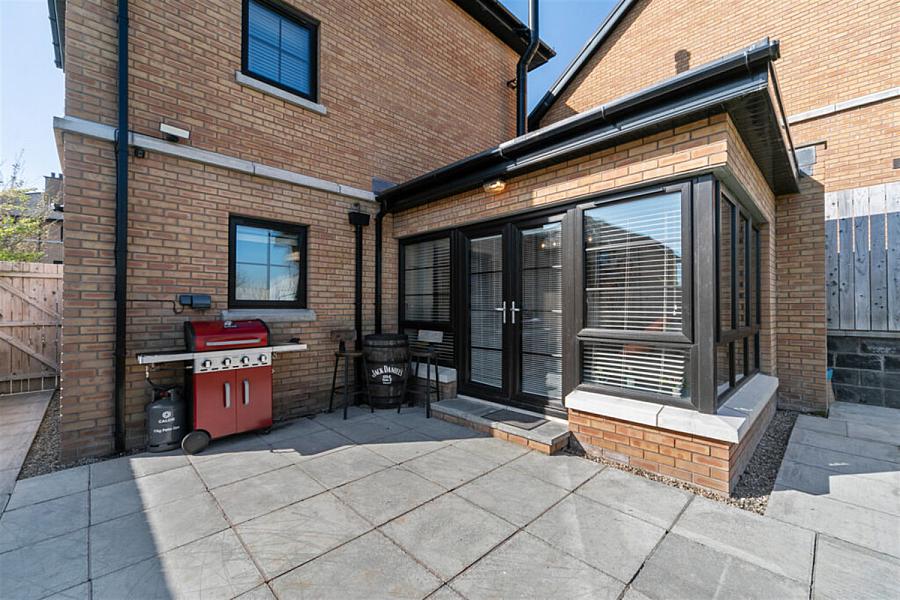 14 Ballantine Lane