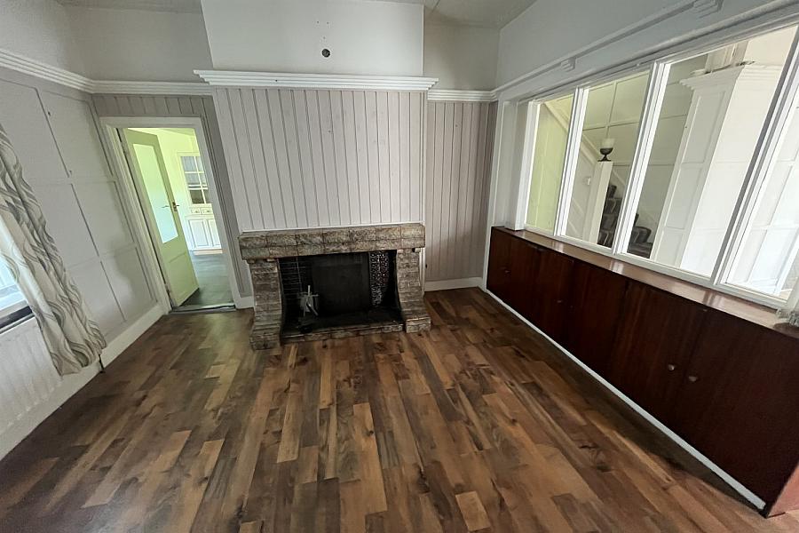 668 Shore Road