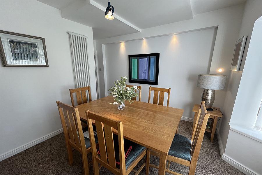 8 Thorburn Road