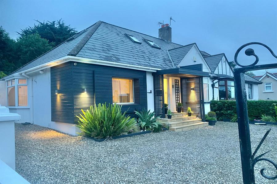8 Thorburn Road