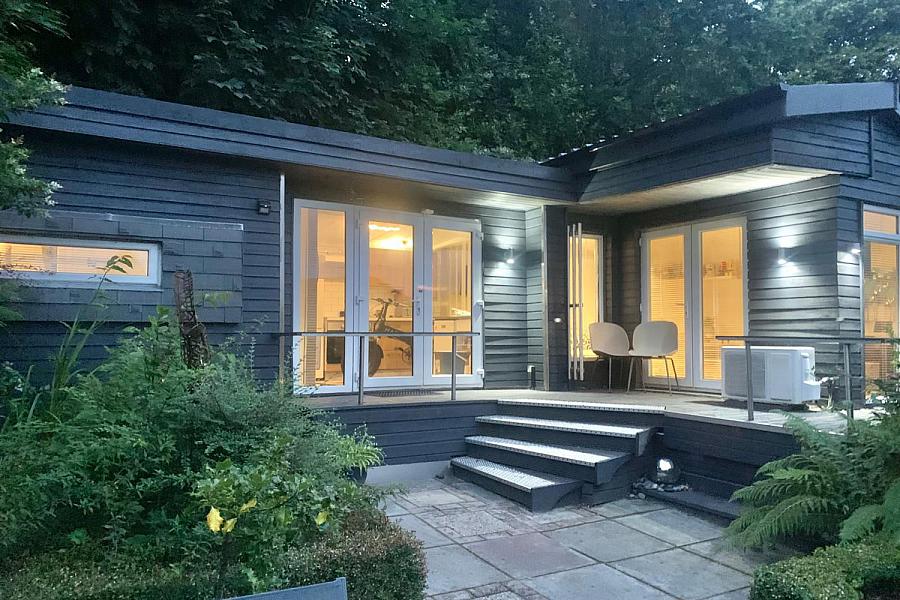 8 Thorburn Road