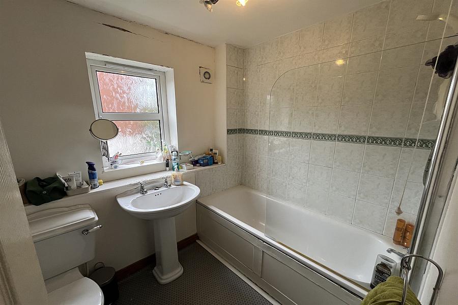 5 Ardenlee Place