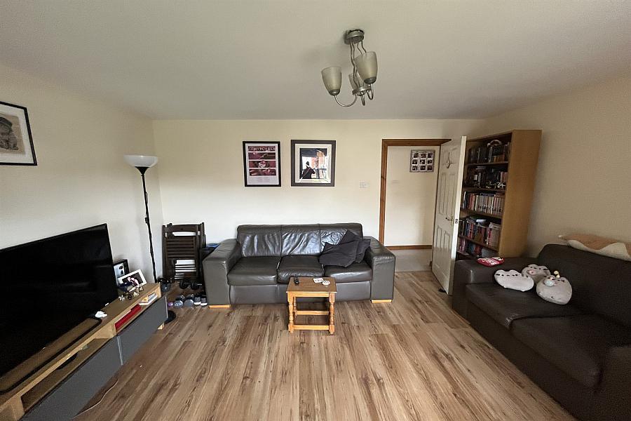 5 Ardenlee Place
