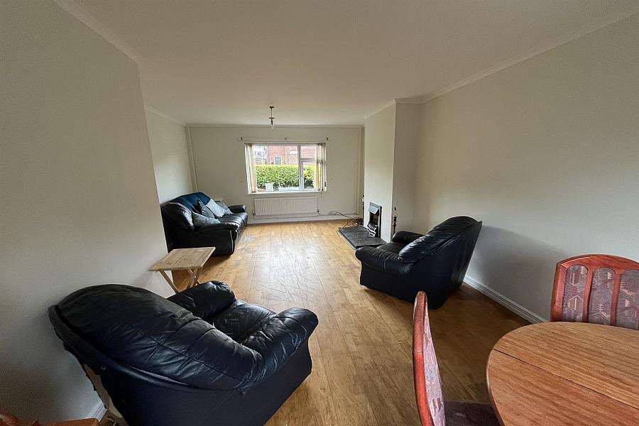 3 Fairyknowe Park