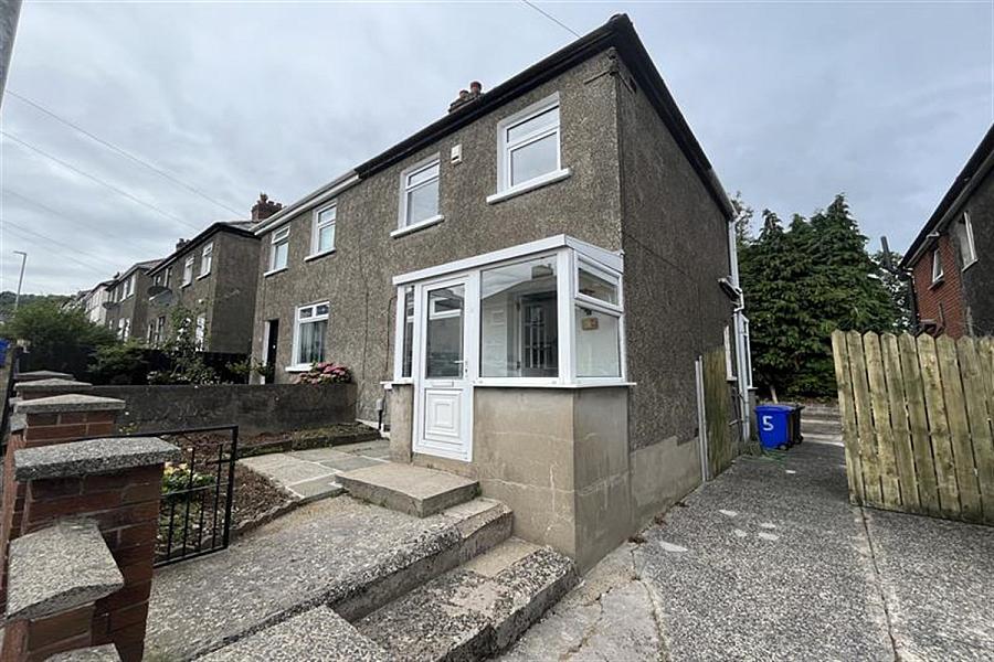 5 Silverstream Gardens,ballysillan, belfast, BT14 8GS