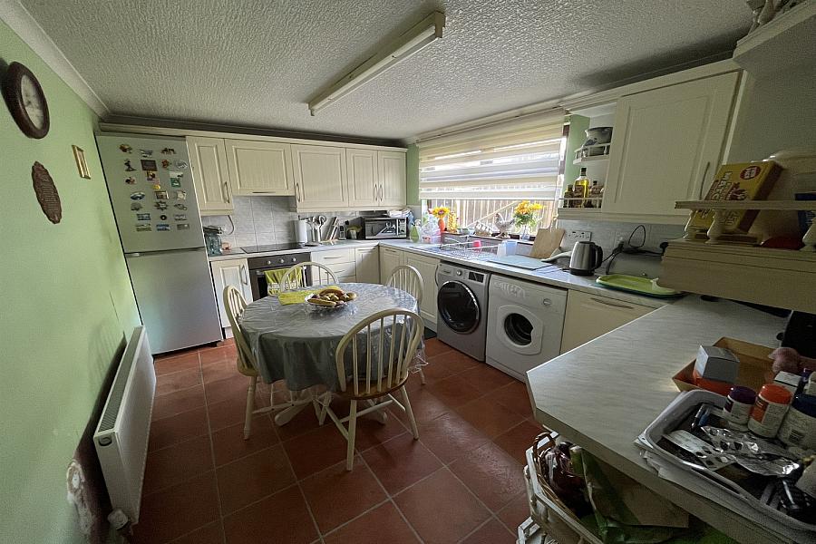 131h, Old Westland Road