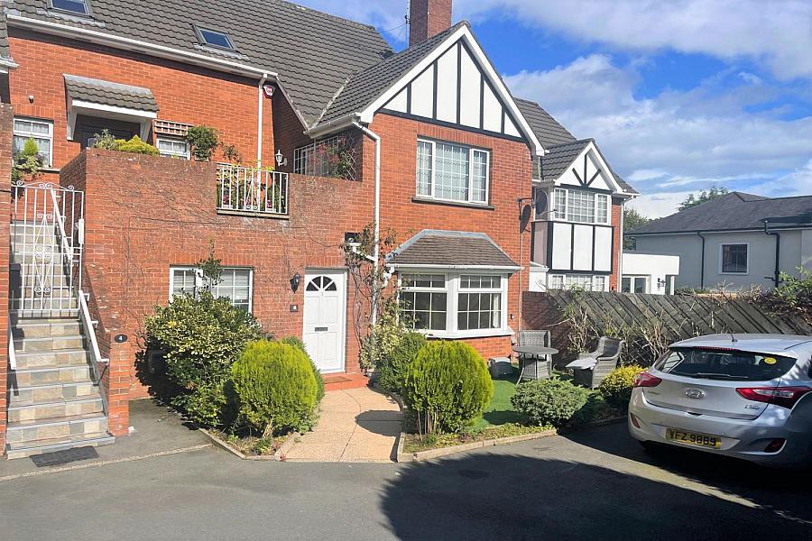 Flat 3, 32a, Deramore Park