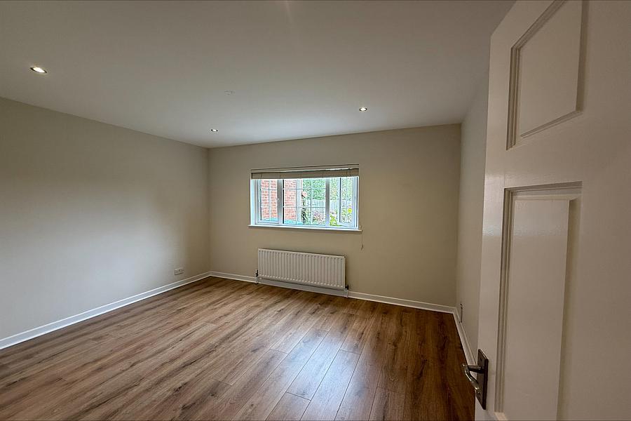 Flat 3, 32A, Deramore Park
